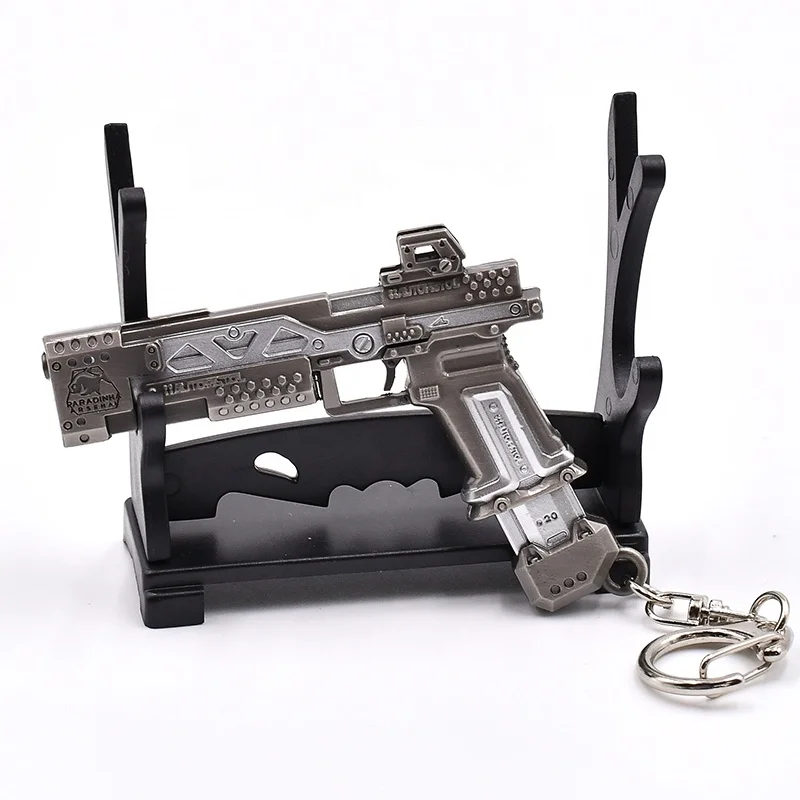 A same of a pistol in Apexes Games APEXex Hero P2020 Pistol Gun Mold metal mini gun keychain toy from China Manufacturer 11cm
