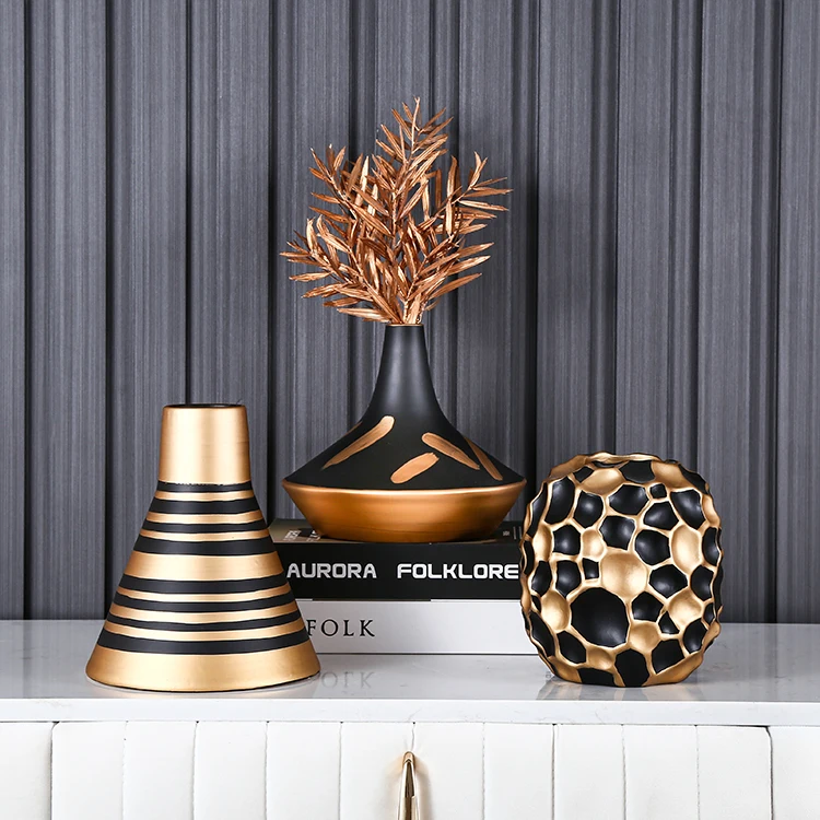 Creative irregular shape modern electroplate golden flower vase unique gold vase for home decor