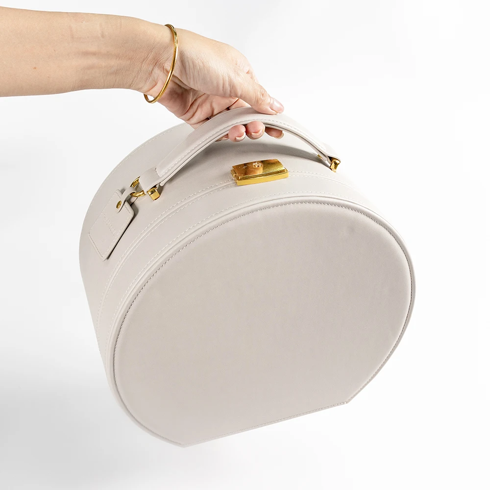 Handmade Decorative Paper Leather Gift Eyelash Cardboard Luxury Baby Cloth Toy Suitcase Gift Storage Packaging Box With Handle