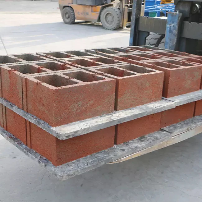 Pvc пластиковый блок поддона для бетонных вырабатываюшая машина QTJ4-18
