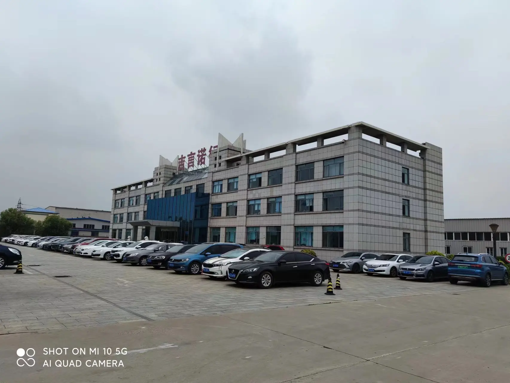 Right angle RJ45 male 8P8C  to M12  D code 4p circular signal electrical connector ip67  with network cables