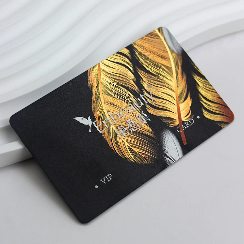 Wholesale Luxury Business Card Customized Plastic ID Card PVC VIP Holographic Gold Foil Member Card with Embossed LOGO