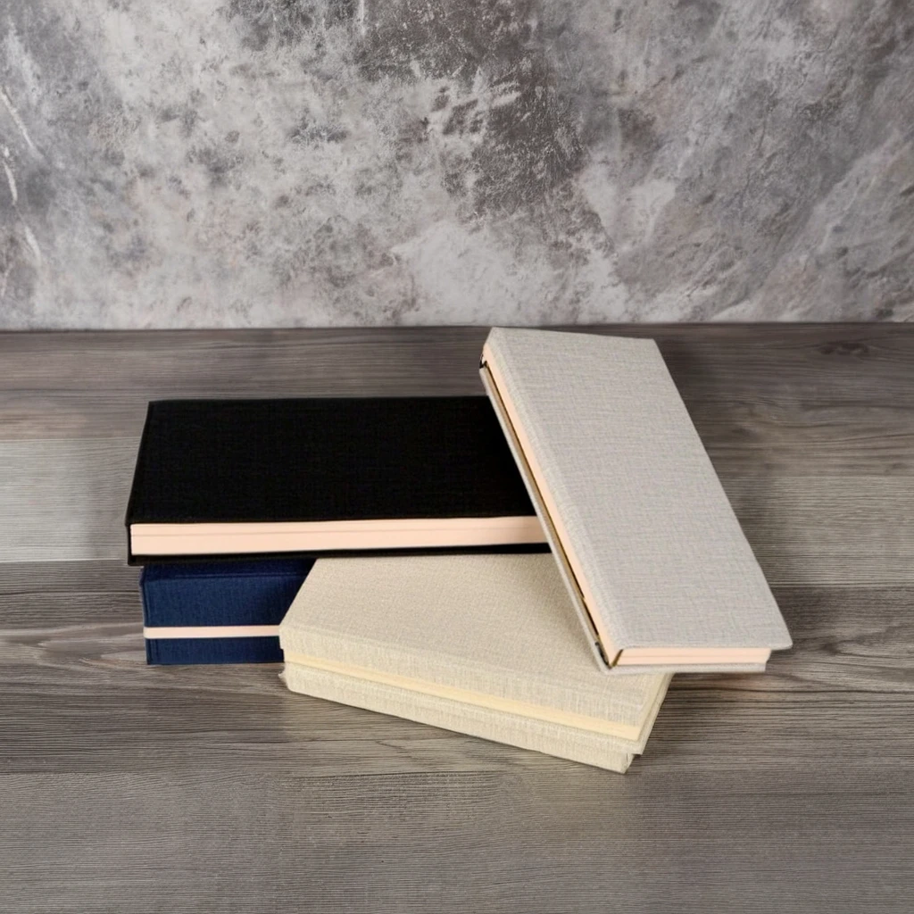 High Quality Hardcover Book Printing Gold Foil Logo Quality Materials Hard Cover Art Paper Cardboard Offset Paperback Format
