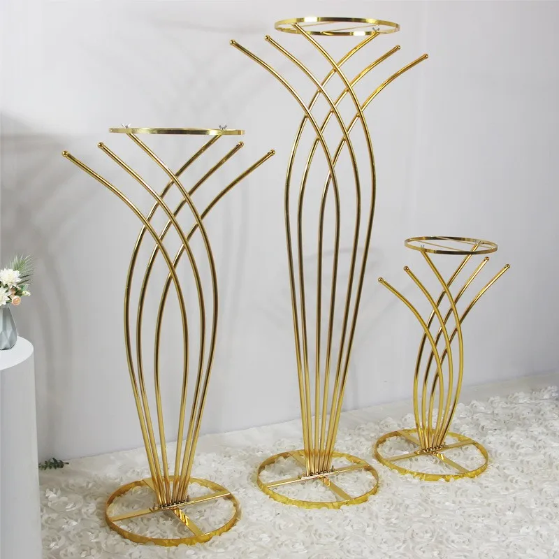 Shinny gold plating tall centerpieces wedding