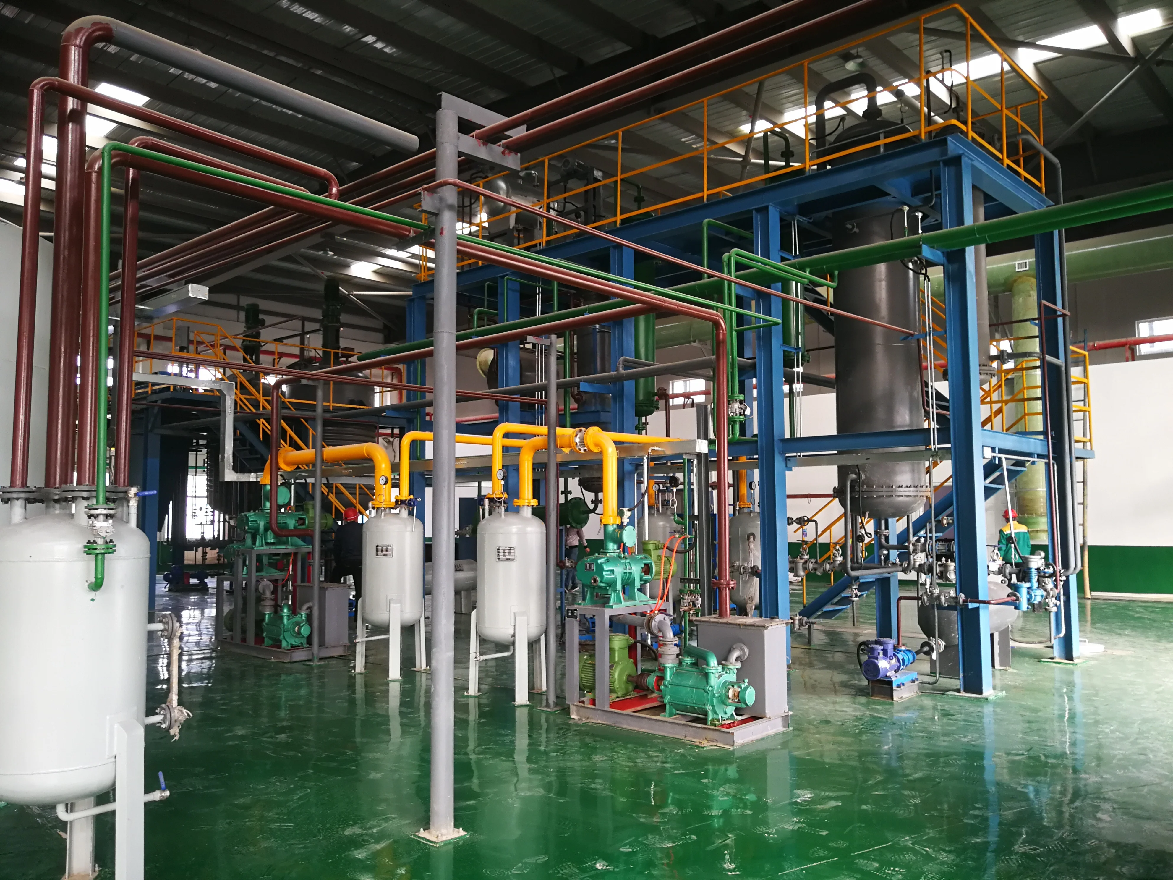 Equipment are of good quality used tires recycling plant for oil recovery rate high