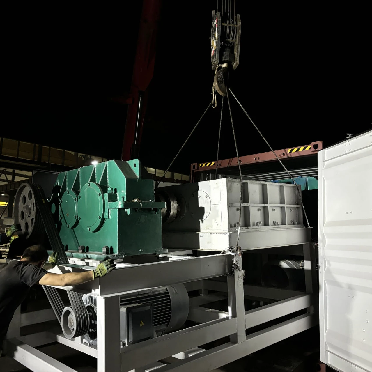 Advanced Double Shaft Scrap Metal Plastic Crusher Stable Crushing  Bale Cutting Straw Forage Chopper Power Plant Equipment