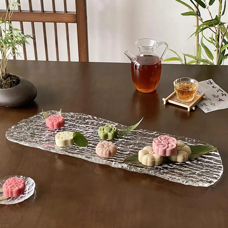 New Chinese Style Glass Plate Long Irregular Rim Dessert Fruit Tray Ice Dew Pattern Tray
