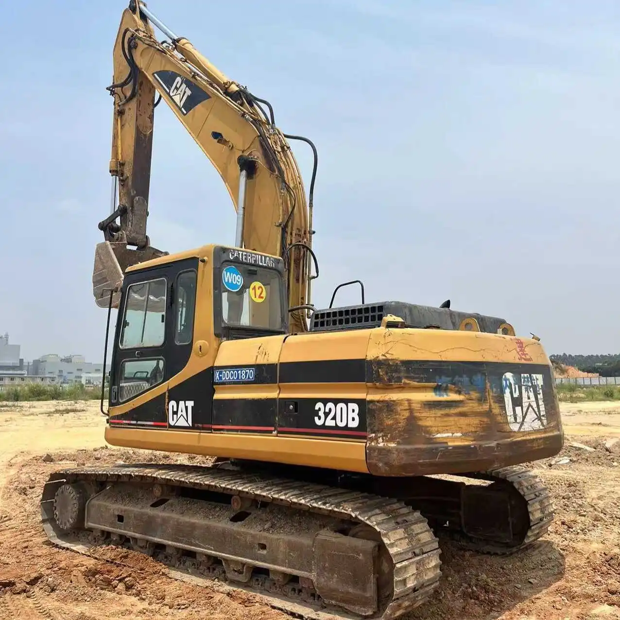 Практически новая гусеничная машина б/у экскаватор Cat320B Б/у гусеничный