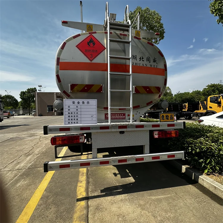 New and Used 5000L Oil Tanker Truck with Manual and Automatic Transmission 4x2 6x4 Drive Wheel for Fuel Water LPG Storage