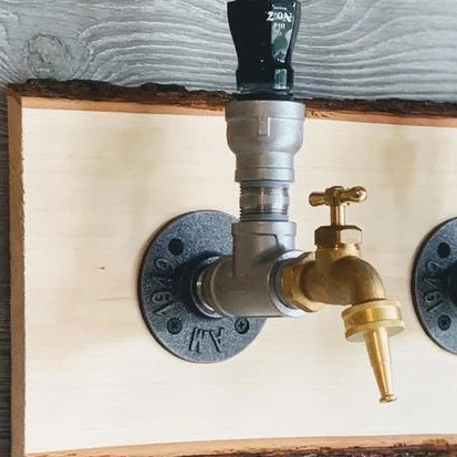 3 Bottle Hanging Industrial Wall Mounted Spirit Drink Dispenser Durable Retro Wrought Iron Bar Wine Pipe Wall Drink Dispenser