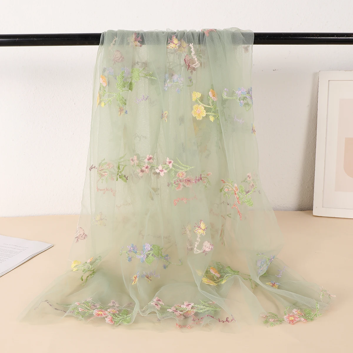 Hot Sale 90*150cm Diy Handmade Shabby Wedding 3D Flower Embroidered Mesh Lace Fabric for Dress Sewing Supplies Crafts