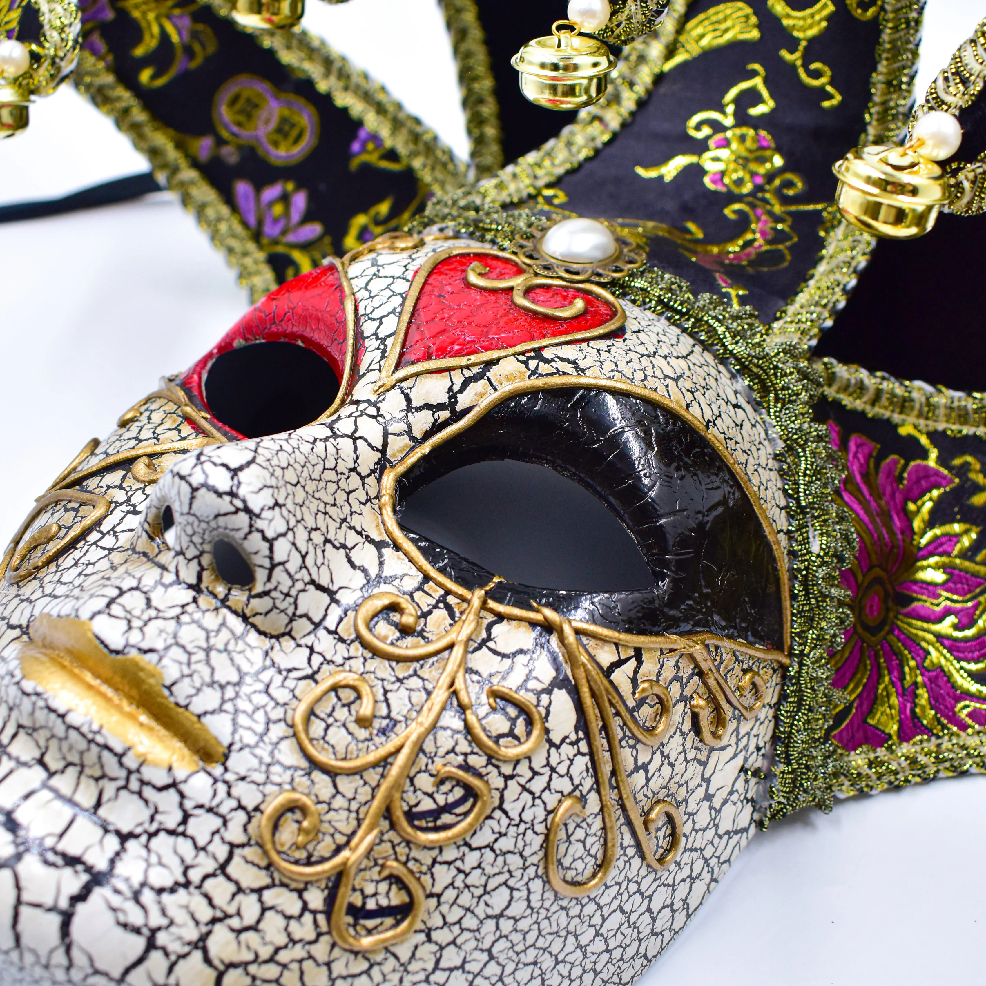 3D Italy Traditional Venice Carnival Mask Facial Crack Jester Venetian Mask With Bell For Mardi Gras Party Wall Decoration