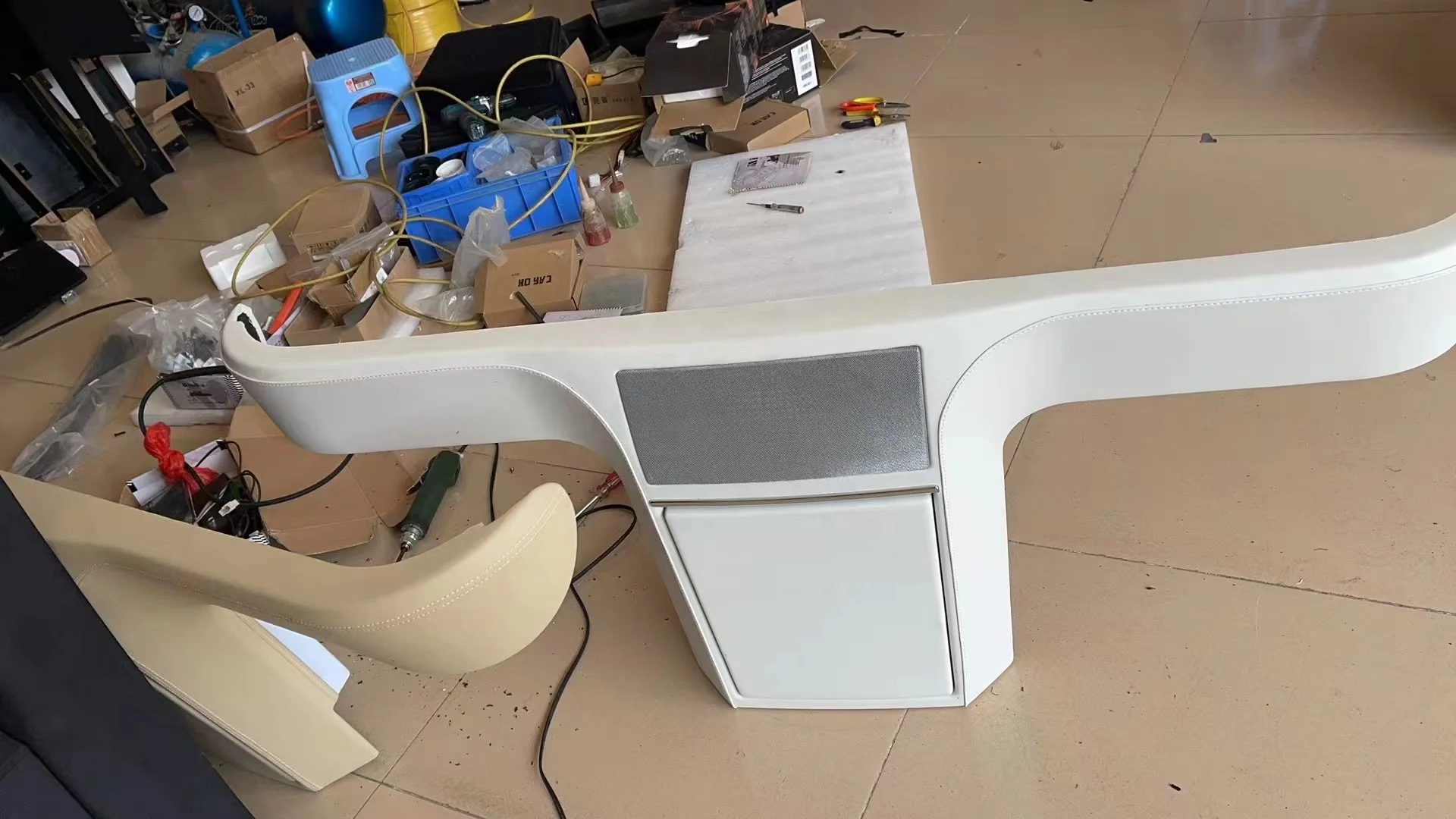 For Alphard to LM 300h full interior kit massage chair middle console car partition wall bar world clock electric bar cabinet