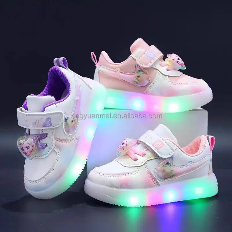 wholesale Kids LED Roller Shoes With Retractable Wheels USB Charge 7 Colors Light Up Roller Sneakers For Girls Boys