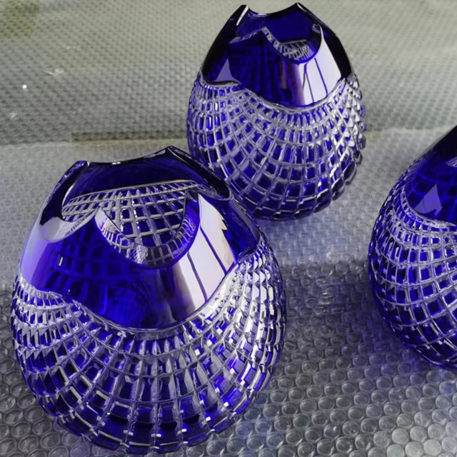 Manufacturer Lead-Free Tall Crystal Glass Vase Custom Logo Contemporary Design centerpiece Vase for Decoration