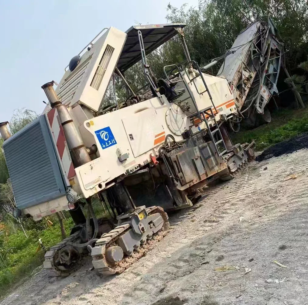 Used Wirtgen W1900 milling used wirtgen miller used Wirtgen W1900 Asphalt paver milling machine for sale