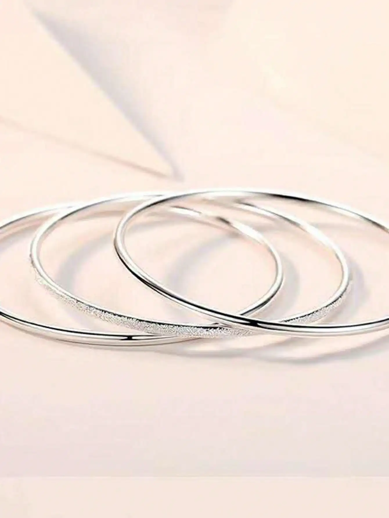 1 Set Of 3 Stainless Steel Fashionable And Simple Circle & Multi-Layer Bangle With Sandblasted Texture And Contemporary Design