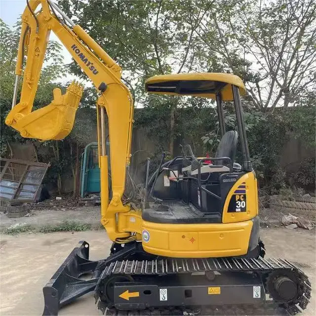 Японский Оригинальный мини-экскаватор Komatsu PC 30 MR с передним лезвием гидравлические плоскогубцы по низкой цене для продажи