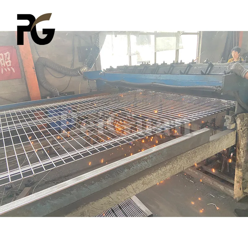 Grillage Cloture Rigide Nylofor Pvc Coated Galvanized  High Security 3D Curved Bending Mesh Fence 3D Panel Fence