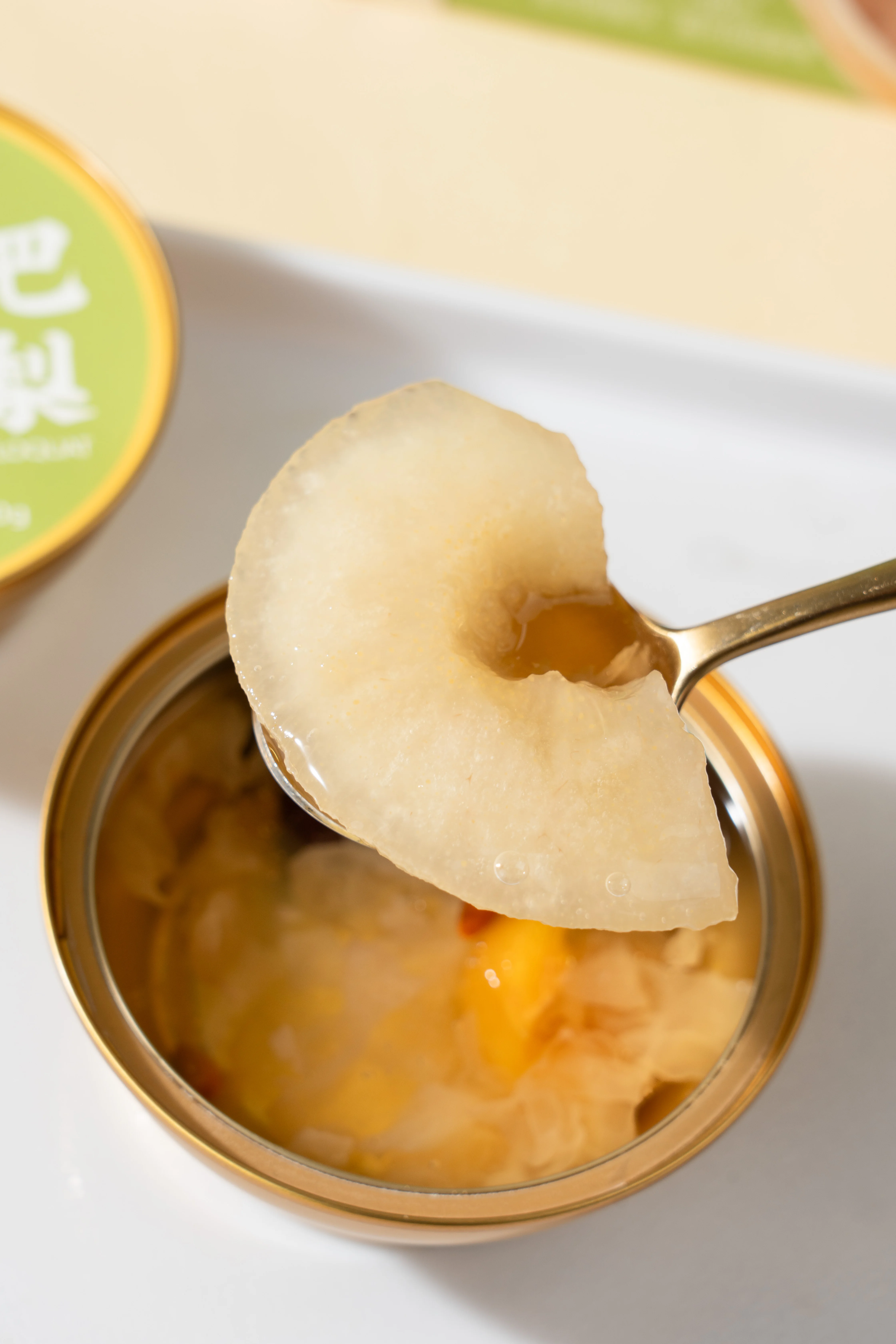 Loquat and pear soup factory price Ready to eat fresh stew canned fruit