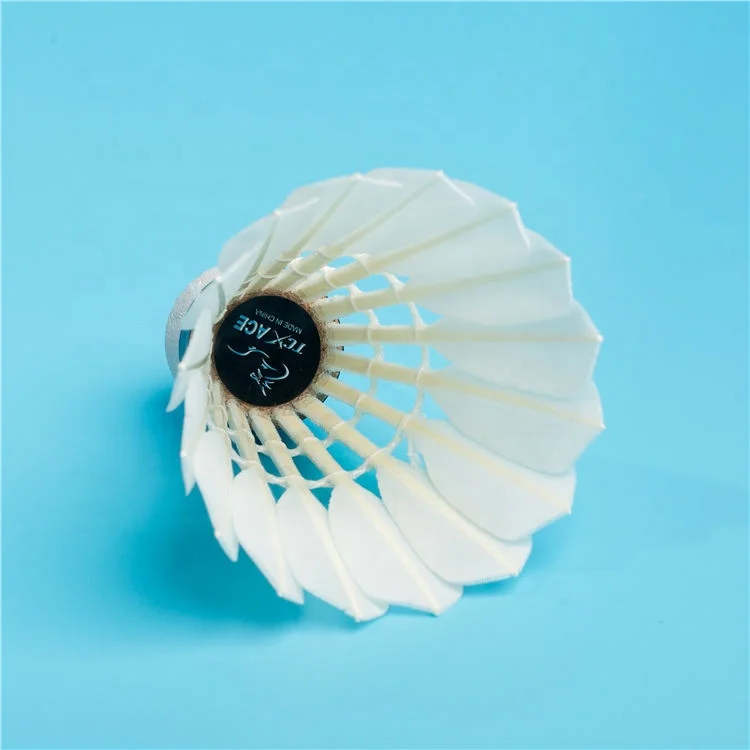 TCX ACE Good Goose feather duck feather badminton  Good feathers and plugs to ensure a good feel for the ball and a comfortable