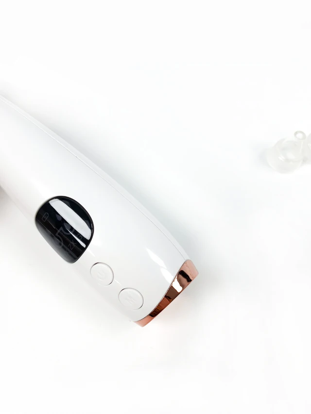 Hot selling Electronic visual pore cleaner blackhead remover vacuum Beauty Care Skin Scrubber Pimple Facial Cleaner