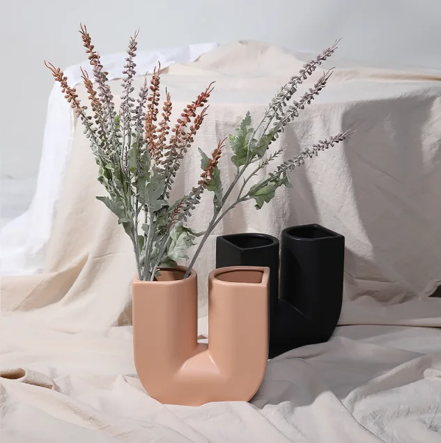 2023 Home Decor Matte U Tube Black Ceramic Flower Vase for Living Room Decoration