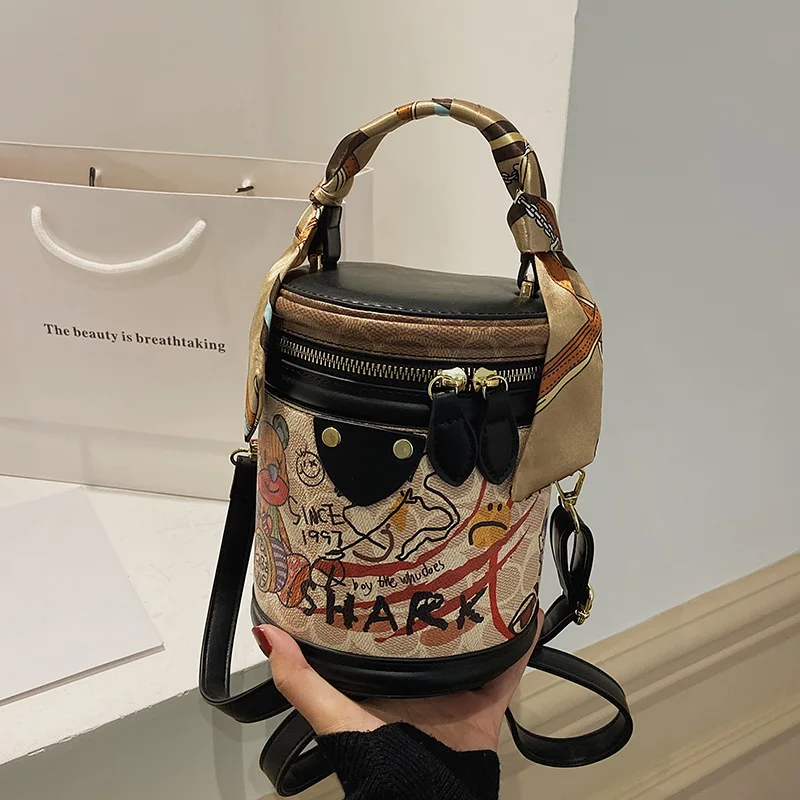 Graffiti Bucket Bag for Women 2024 New Fashion Cylinder Bag Handheld One Shoulder Crossbody Bag