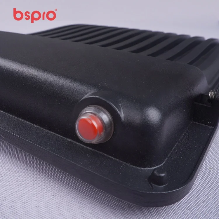 Bspro 300w 400w 500w Ip65 Led Manufacturing Security Outdoor Garden Panel Floodlight With Switch Solar Flood Light