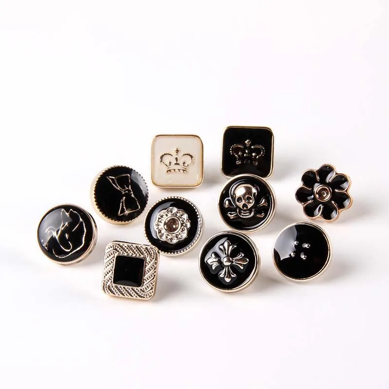 Shape Dress Coat Shank clothing Gold Simple with Lacquer Flower Factory custom logo brand Garment Round 3D plastic button