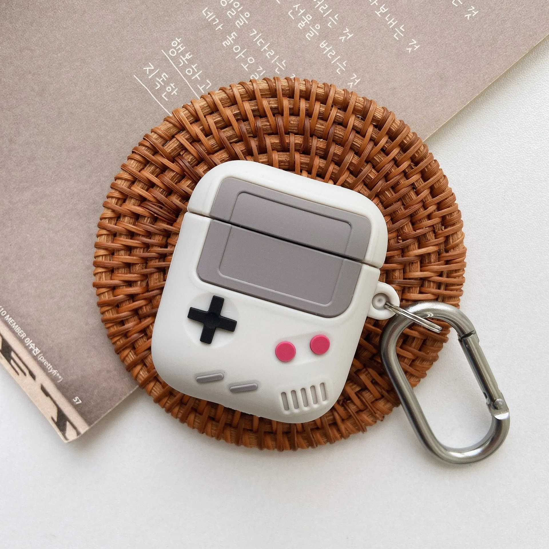 For Airpods 1 2 Pro Silicone Case Funny Retro Game Console Design Carabiner Keychain For Airpods 3