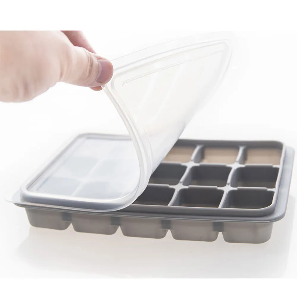 Wholesale Creative Silicone Ice Cube Ice Mold with Cover Household Refrigerator Food DIY Complementary Silicone Ice Tray