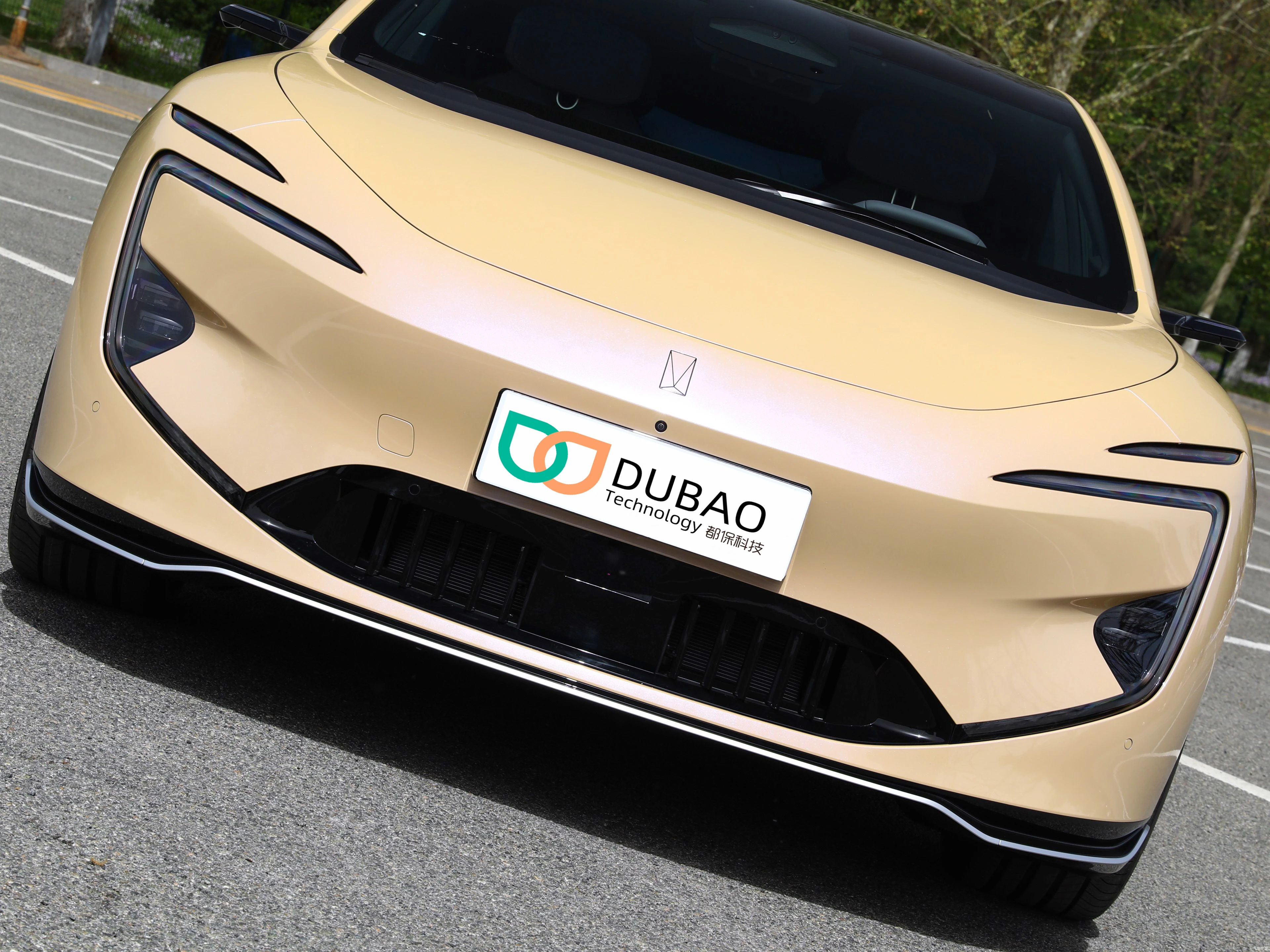 2024 New Electric Car Avatar 12 Single Dual Motor Edition 5 Seater EV Sedan Long Range Changan Avatr 12 ChangAn Avita 12