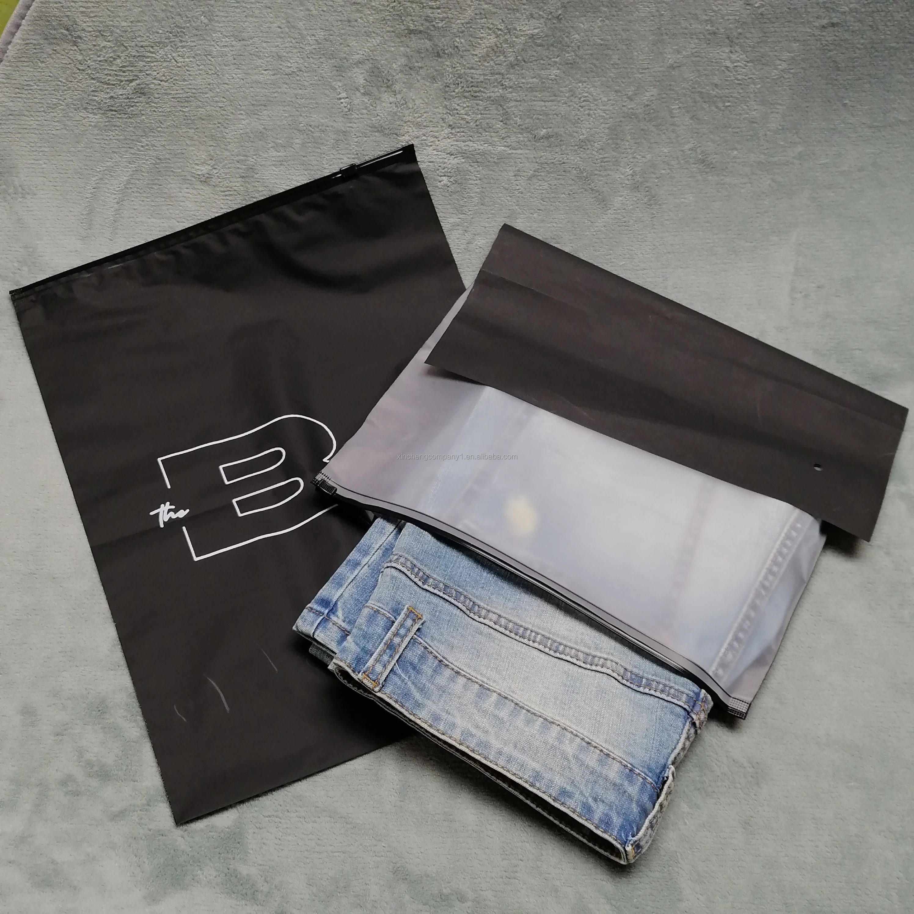 Custom frosted plastic packaging biodegradable frosted eva zipper bag for clothing