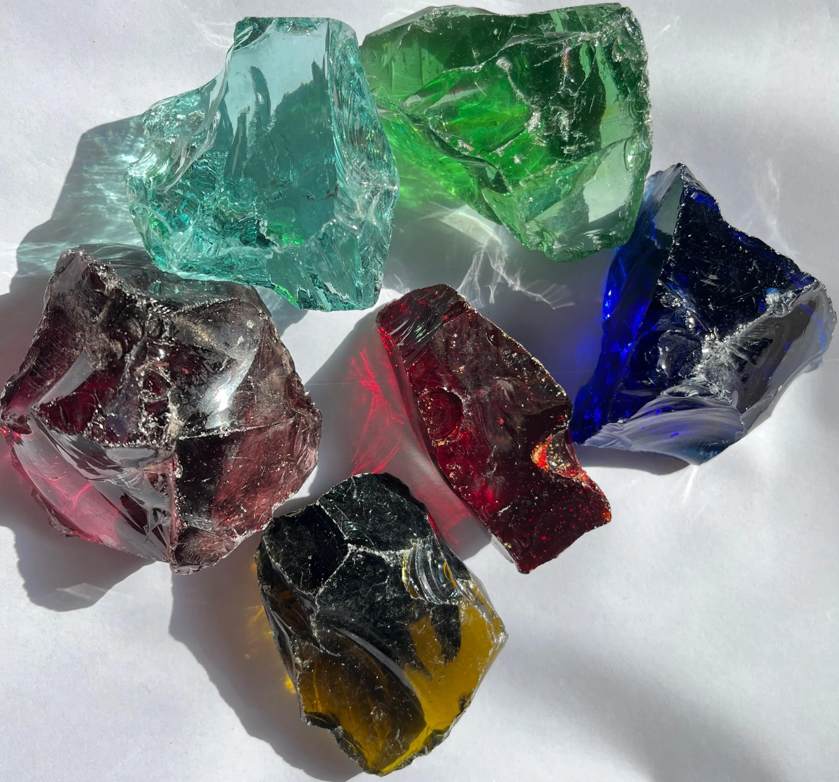 Manufacturers wholesale glass stone and glass sand used for decorating irregular glass landscape rocks