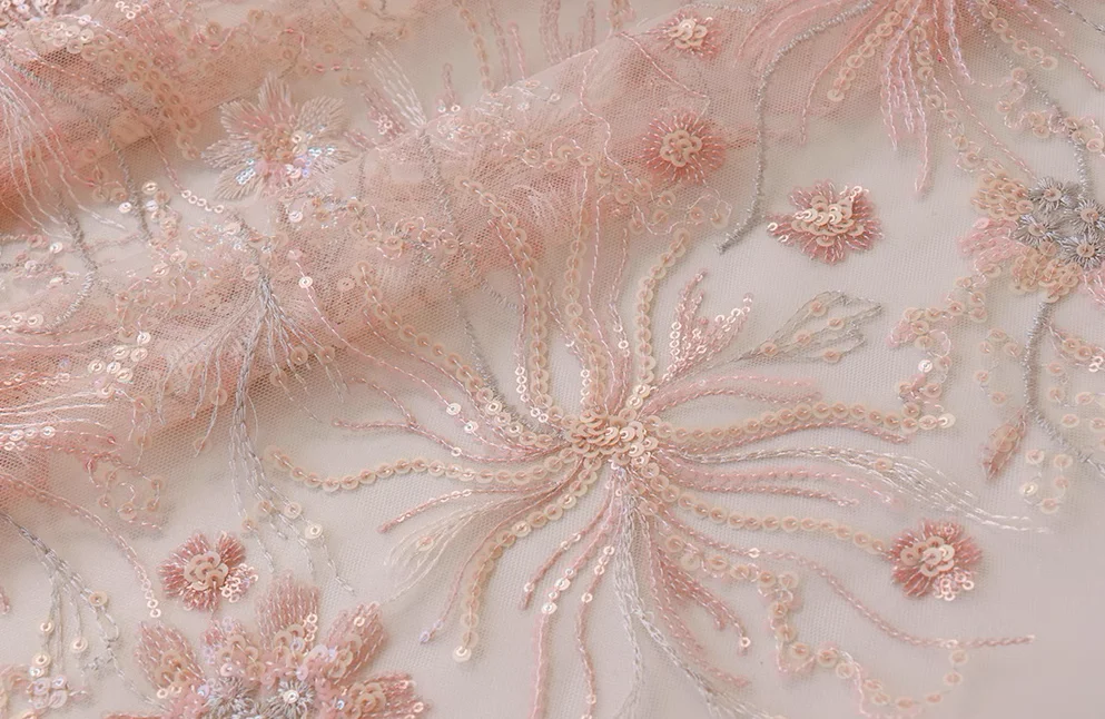 Кружевная ткань с блестками