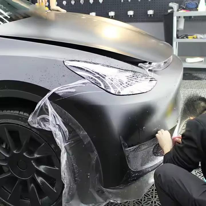 Автомобильная матовая пленка для защиты краски