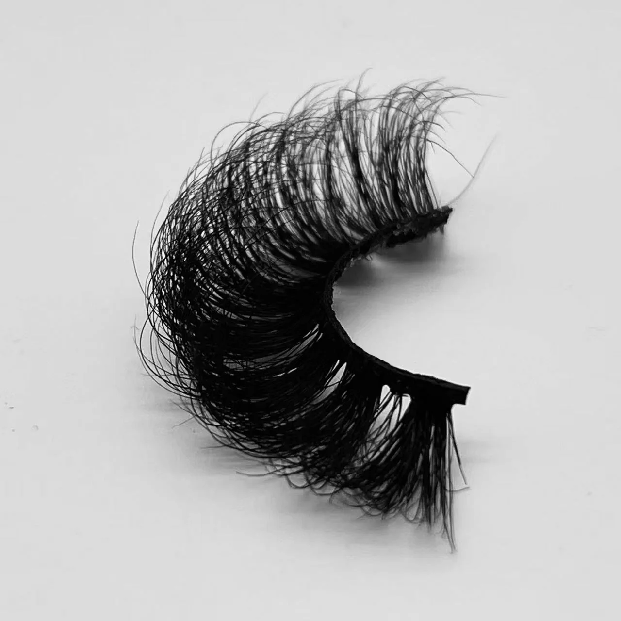 wholesale new styles high quality fluffy mink eyelashes d curl Russian style deep curl strip lashes