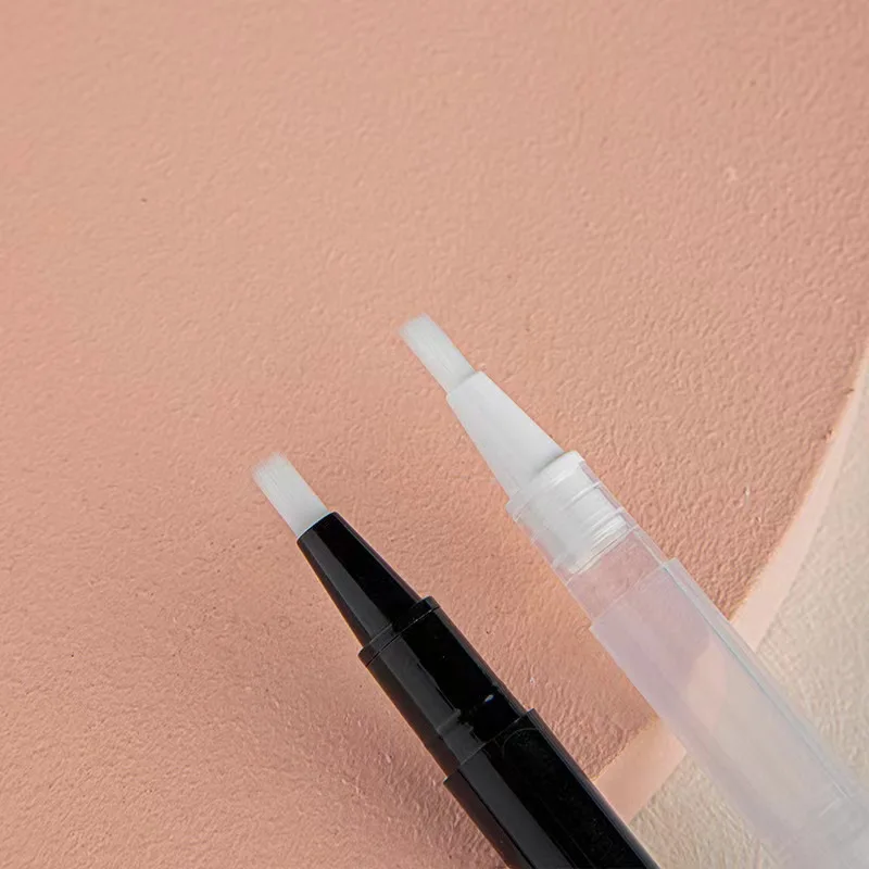 Wholesale Empty 1ml 3ml 5ml Cuticle Oil Pen Cosmetic Lip Gloss Twist Pen With Brush