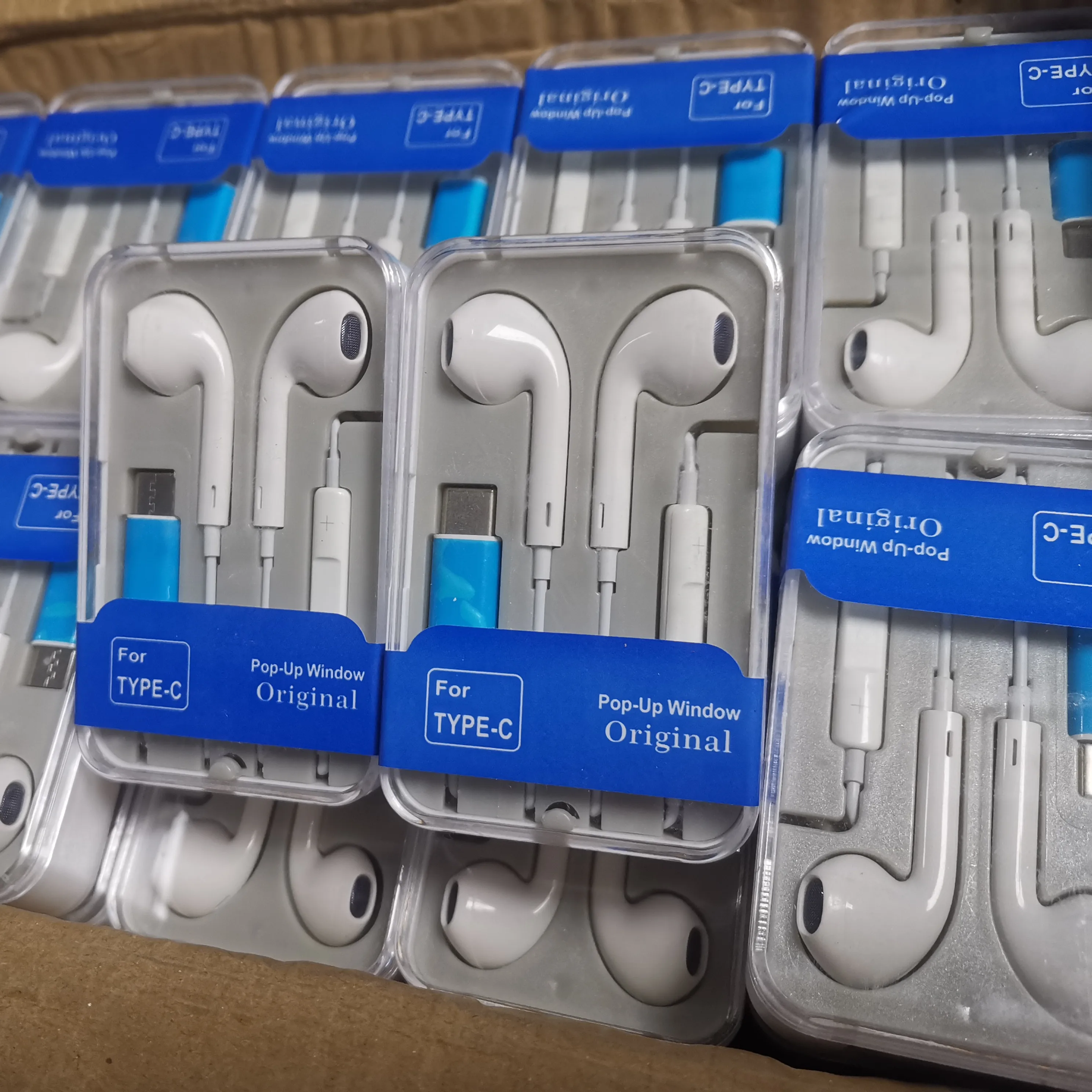 High Quality Type-C Wired Headphones for iPhone 15 Bass Boosted In-Ear Gaming Wired USB C Earphone with Mic Earbuds for Samsung