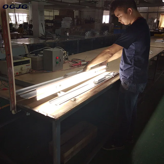 Антибликующая Светодиодная лампа для конференц-зала