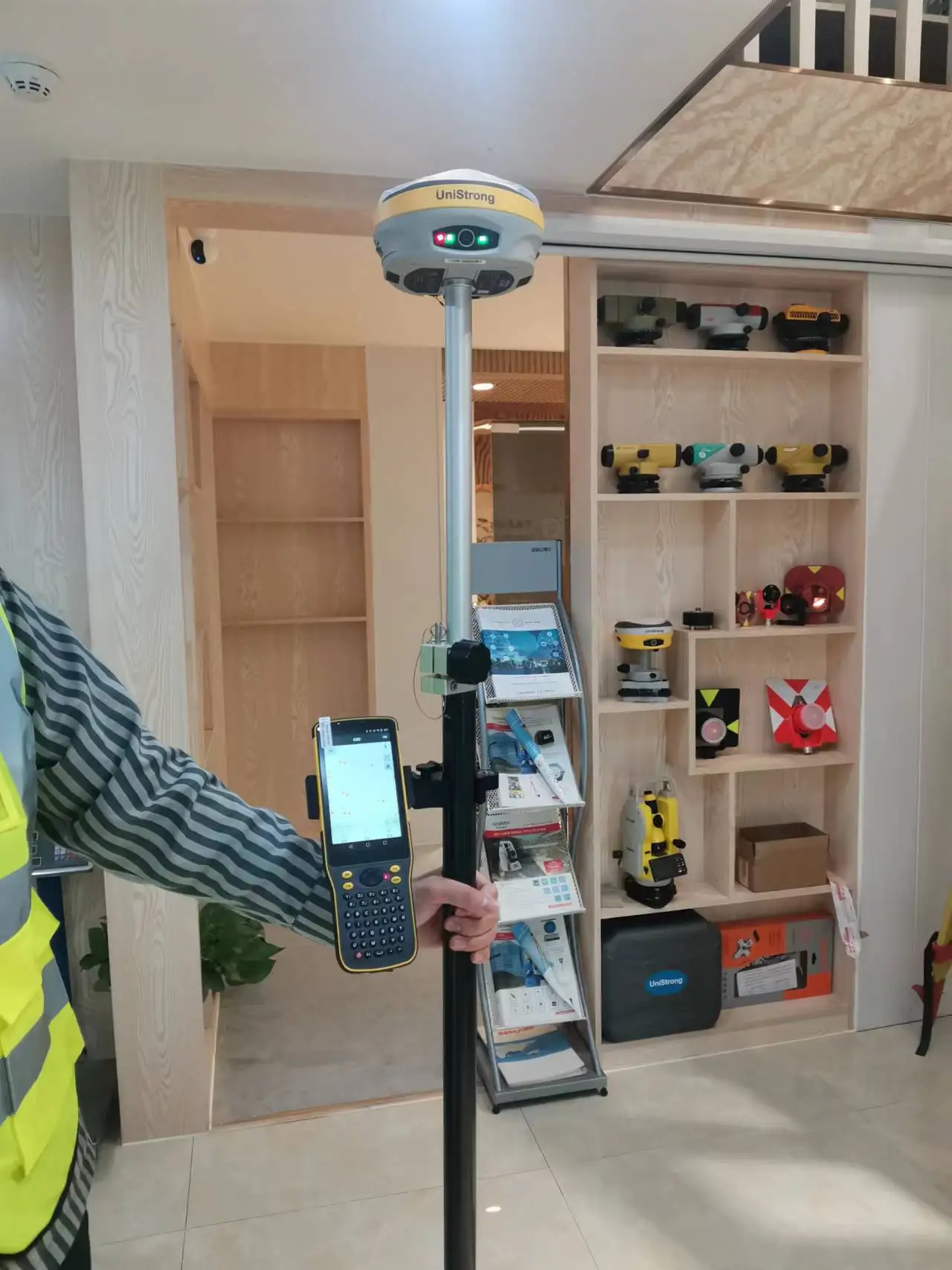 Интеллектуальный приемник RTK GNSS 800 каналов GPS оборудование для измерения