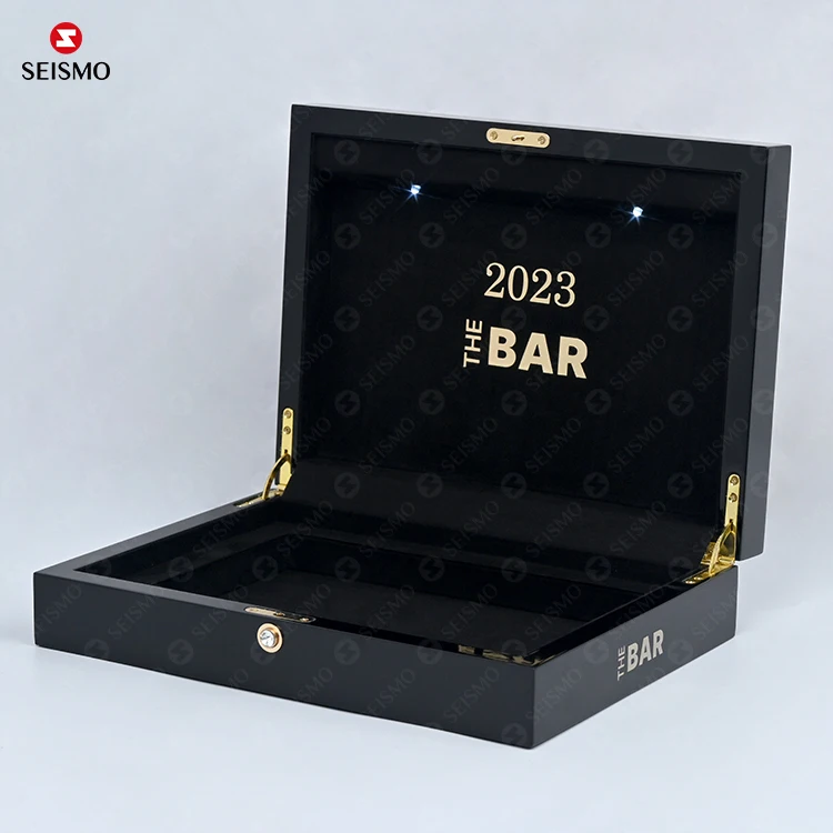 Customized Luxury Glossy Paint Varnish Design Big High Gloss Wooden Wine Perfume Cigar Package Boxes With Lighting