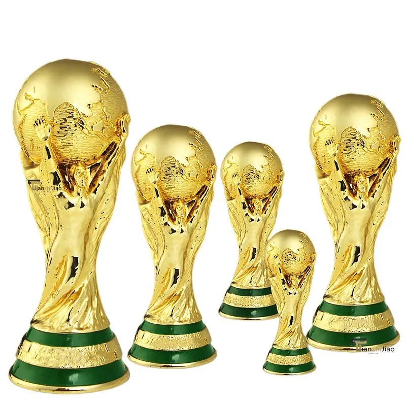 Factory Promotional Wholesale Gifts Customized 21cm  Resin Trophy Award