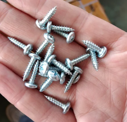 Pan Head Self Tapping Screw/4.9*20/white Zinc/blue Zinc Screws Factory Direct Sale