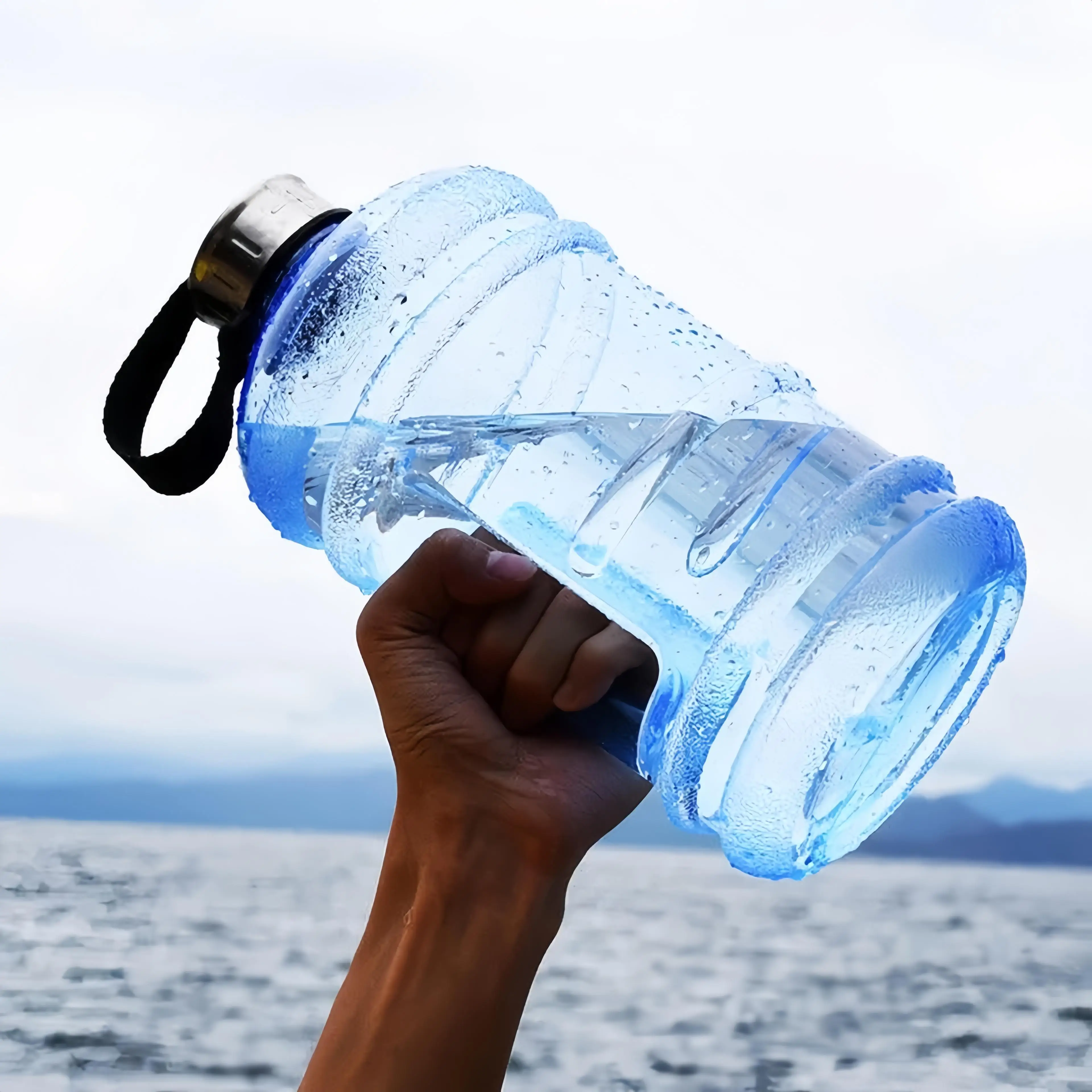 Customizable plastic 2.2L sports water bottle with handle sports gym fitness bodybuilding water bottle