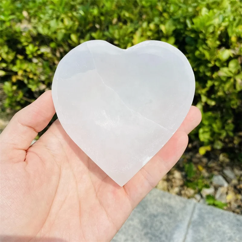 Wholesale in bulk natural Polished Transparent Singing Selenite Heart-Shaped Bowls that healing quartz bowl In Stock on sale