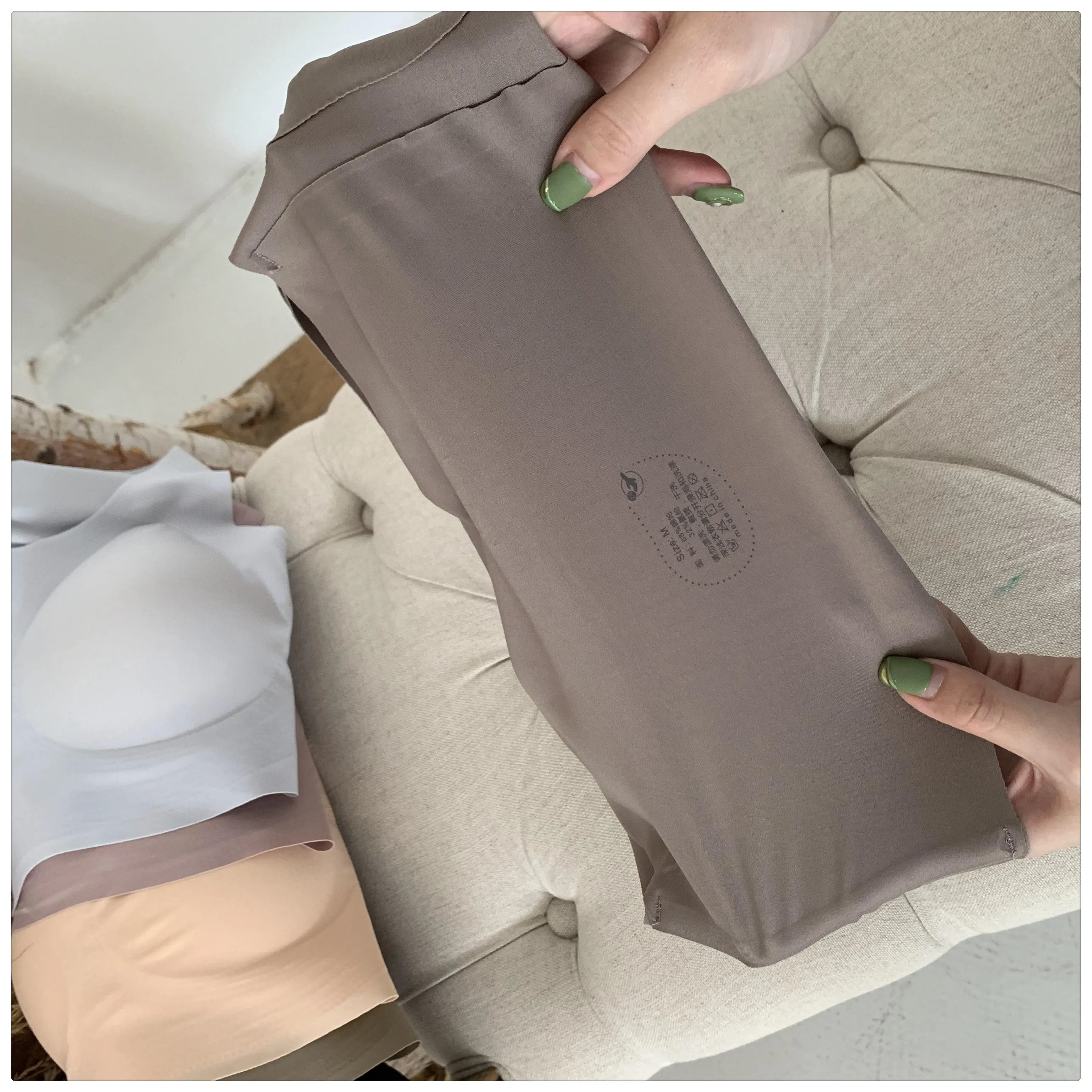 2022 New Trends Fashion Simple Solid Color teenager Bralette Push Up Wireless Sports Comfort Women Underwear Seamless Bra Set