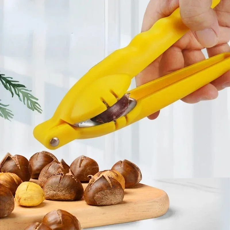 Walnut Pliers Clip Cutter Opener Nut Cracker Sheller Kitchen Tools Nut Crackers 2 in 1 Stainless Quick Chestnut Opener Machine