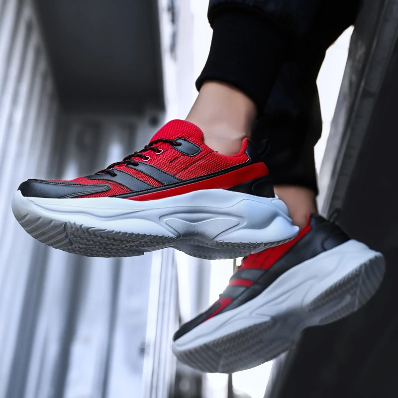 
China factory Black color large size breathable mesh running shoes human race mens fasion sneakers 